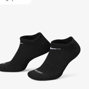 Nike Everyday Max No- Show Socks 6 PK Medium Black NWT in packaging